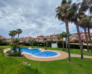 Jardí de Planta baixa en venda en Orihuela amb Aire condicionat, Terrassa i Piscina