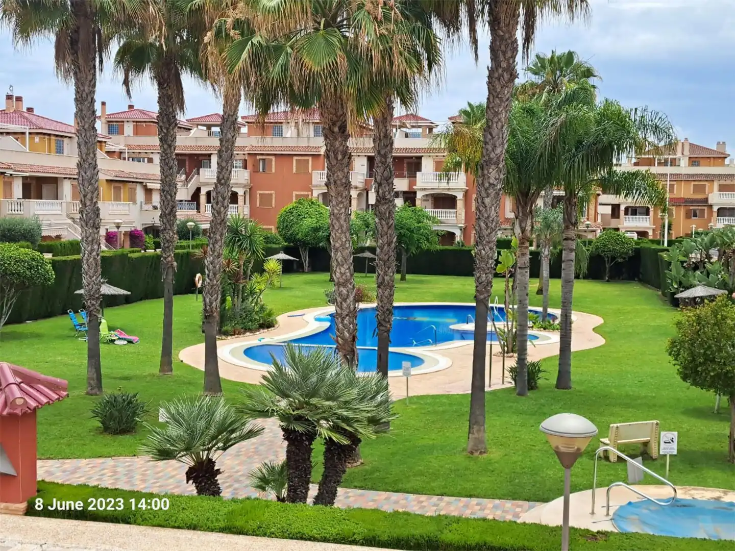 Jardí de Planta baixa en venda en Orihuela amb Aire condicionat, Terrassa i Piscina
