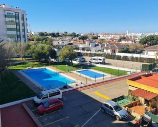 Piscina de Pis en venda en Almonte amb Terrassa