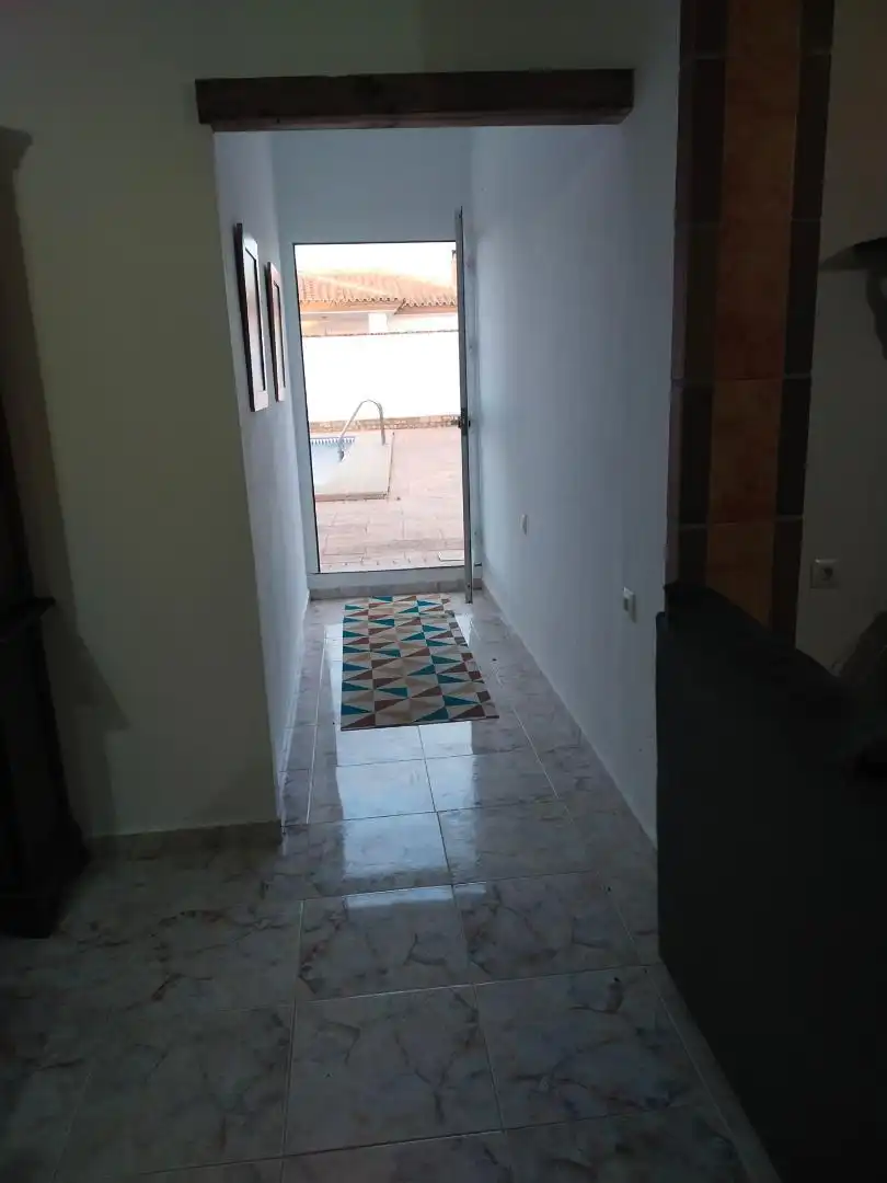 Casa adosada de lloguer a Diseminado Barrio Nuevo, 521, Barrio Nuevo Casa adosada de lloguer en Conil de la Frontera amb Aire condicionat, Jardí privat i Terrassa