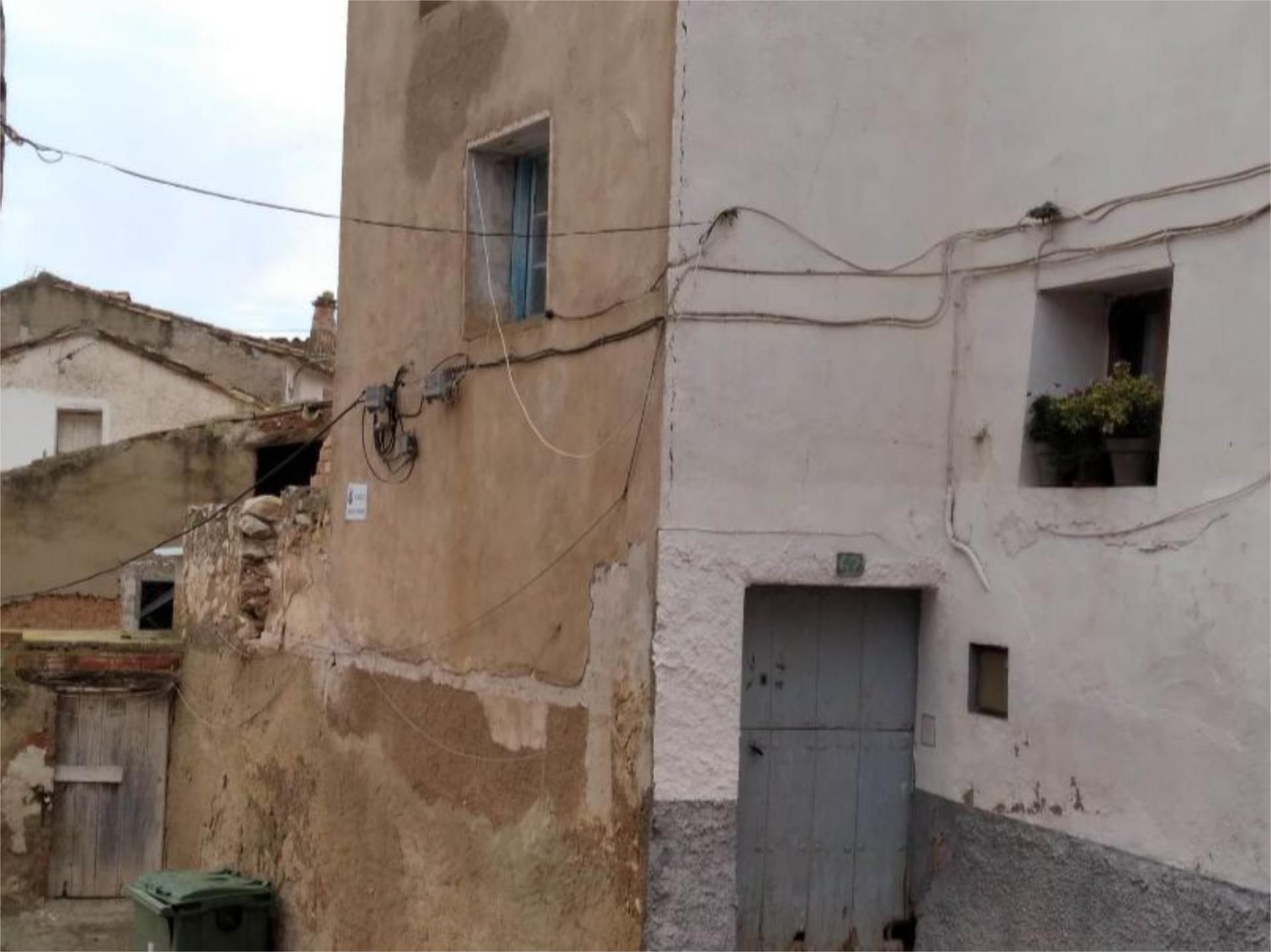 Exterior view of Single-family semi-detached for sale in Almonacid de la Cuba  with Private garden