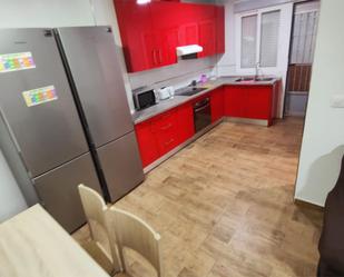 Kitchen of Planta baja to share in  Murcia Capital  with Air Conditioner