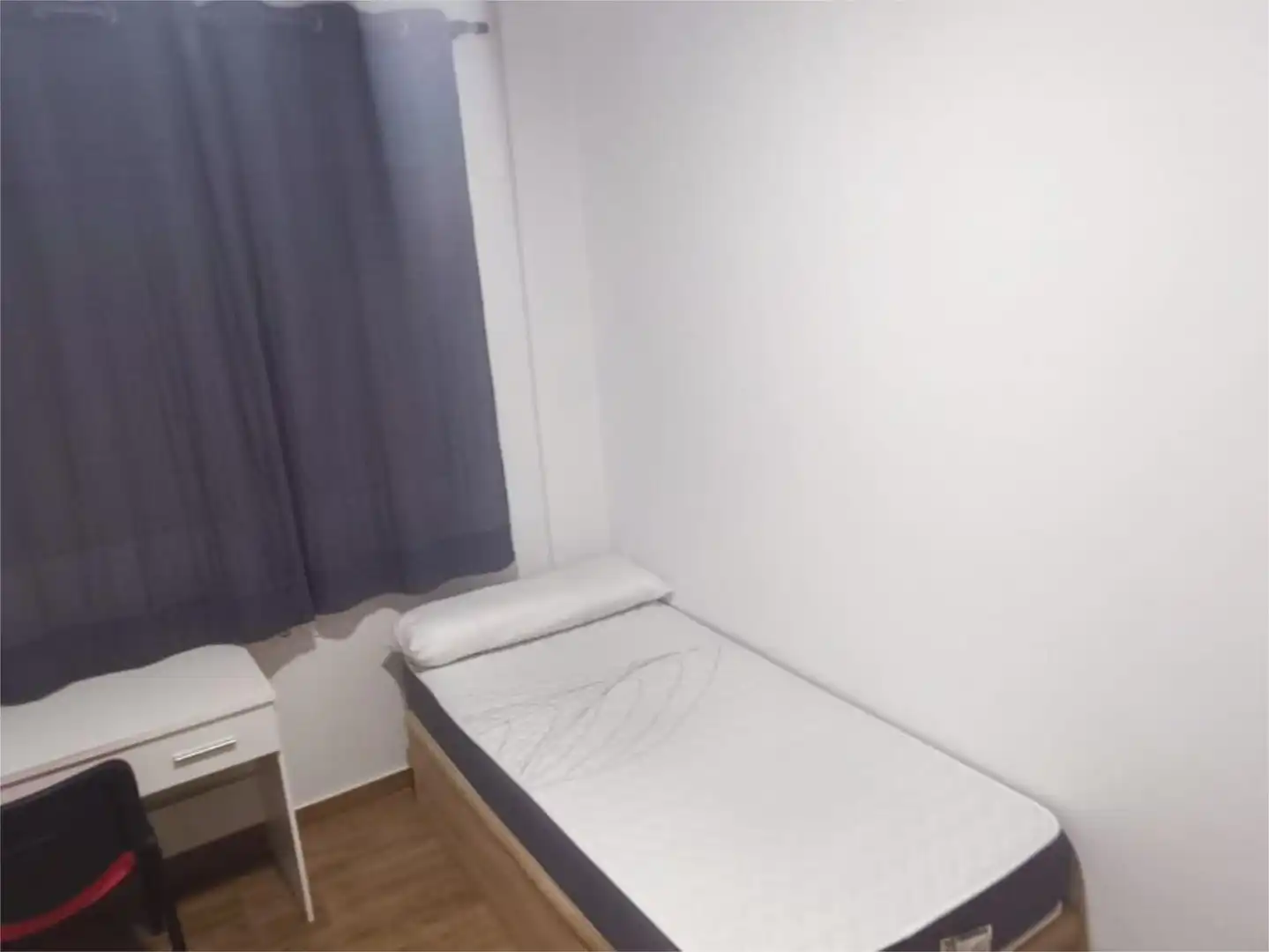 Schlafzimmer von Erdgeschoss zur untervermieten in Murcia mit Klimaanlage, Heizung und Möbliert