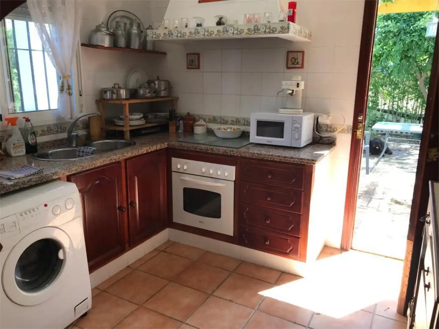 Pis en venda a Calle Almeria, 45, Aznalcázar Cuina de Pis en venda en Aznalcázar amb Aire condicionat, Jardí privat i Terrassa