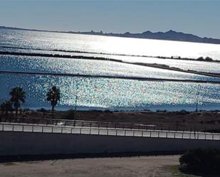 Vista exterior de Apartament de lloguer en La Manga del Mar Menor amb Aire condicionat, Terrassa i Piscina