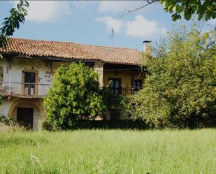 Exterior view of Single-family semi-detached for sale in Santiurde de Toranzo  with Terrace and Balcony