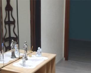 Bathroom of Flat for sale in La Pobla Llarga  with Air Conditioner, Terrace and Balcony
