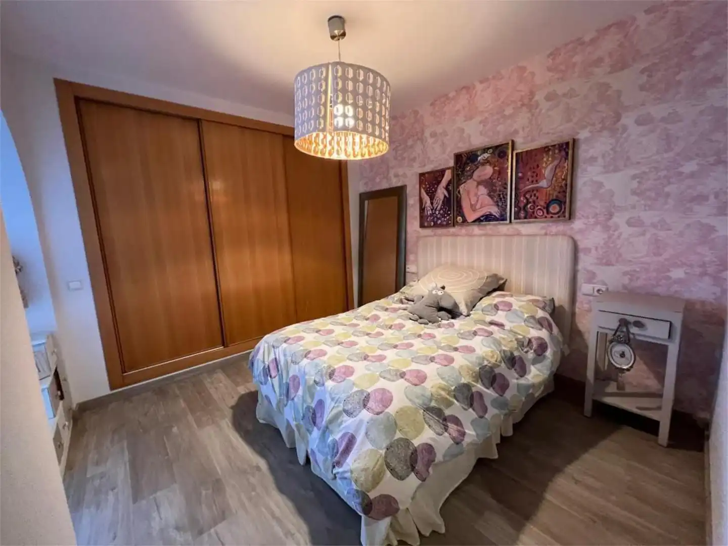 Casa adosada en venta en Calle Almerimar, 27, Costacabana - Loma Cabrera Habitación de Casa adosada en venta en Almería con Aire acondicionado, Calefacción y Jardín privado