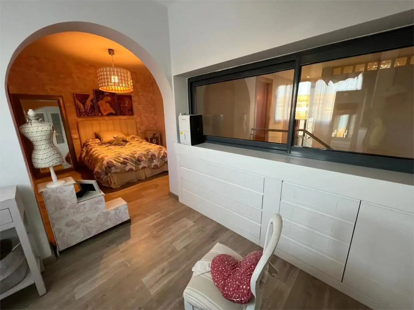 Casa adosada en venta en Calle Almerimar, 27, Costacabana - Loma Cabrera Habitación de Casa adosada en venta en Almería con Aire acondicionado, Calefacción y Jardín privado