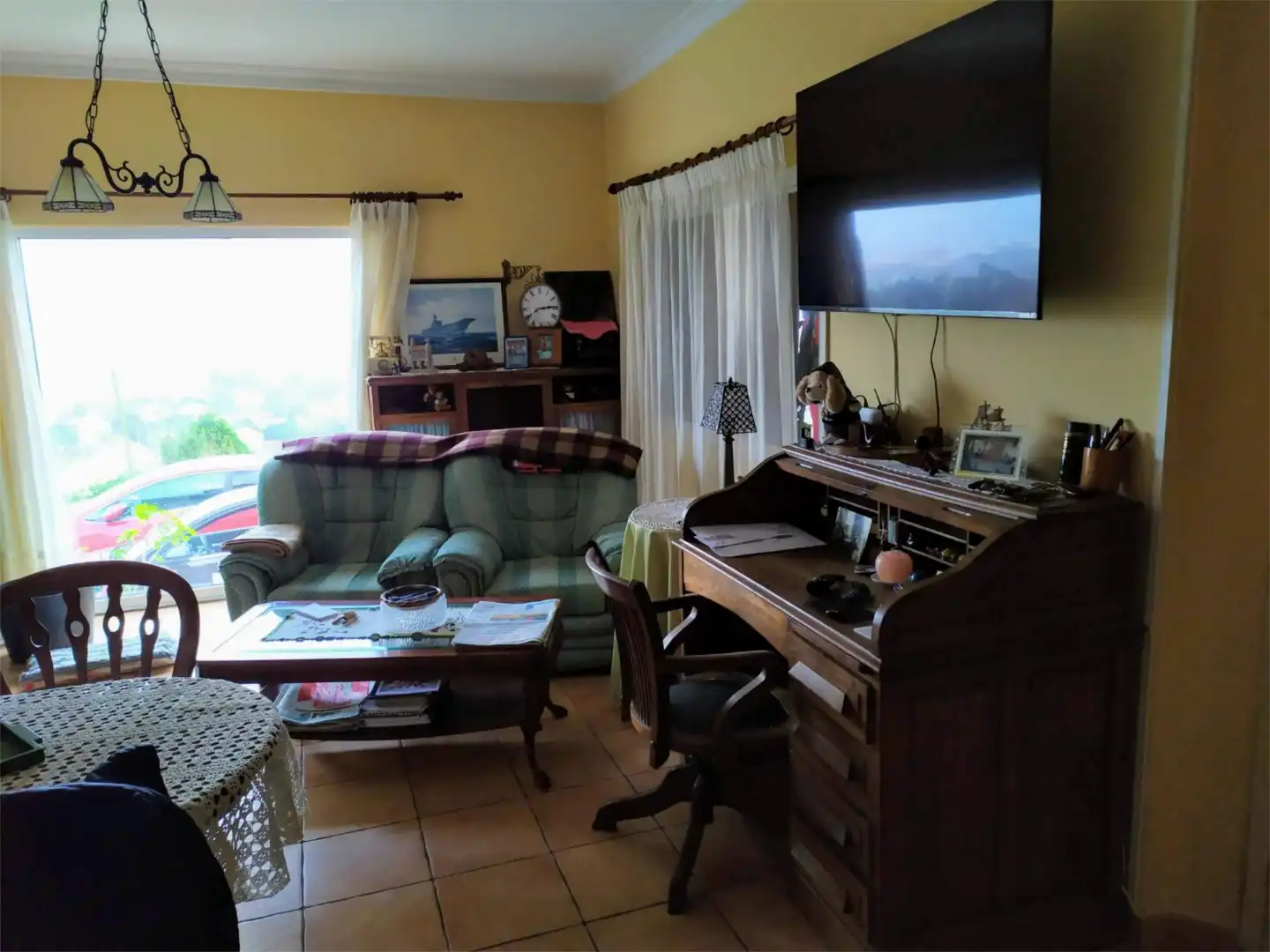 Sala d'estar de Casa o xalet en venda en Ferrol amb Calefacció, Jardí privat i Terrassa