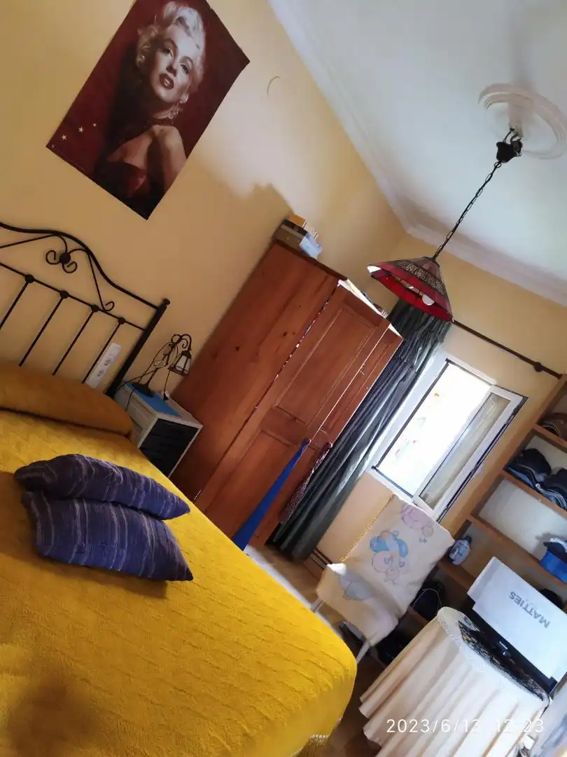Dormitori de Casa o xalet en venda en Ferrol amb Calefacció, Jardí privat i Terrassa