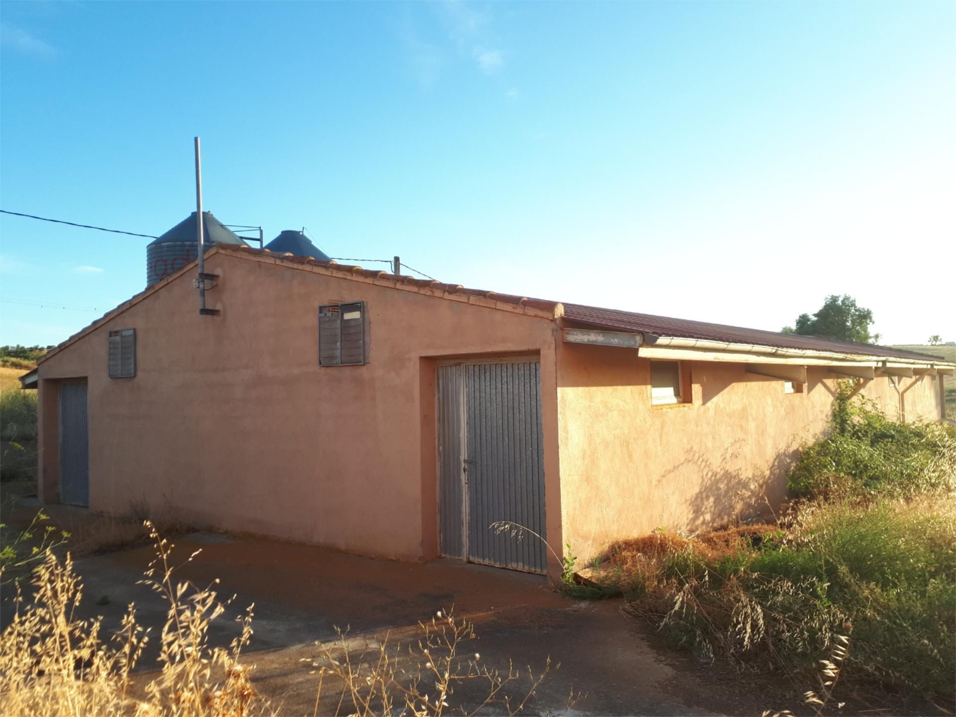 Exterior view of Industrial buildings for sale in Santa Clara de Avedillo