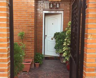 Jardí de Casa o xalet en venda en Chozas de Canales amb Aire condicionat, Terrassa i Balcó