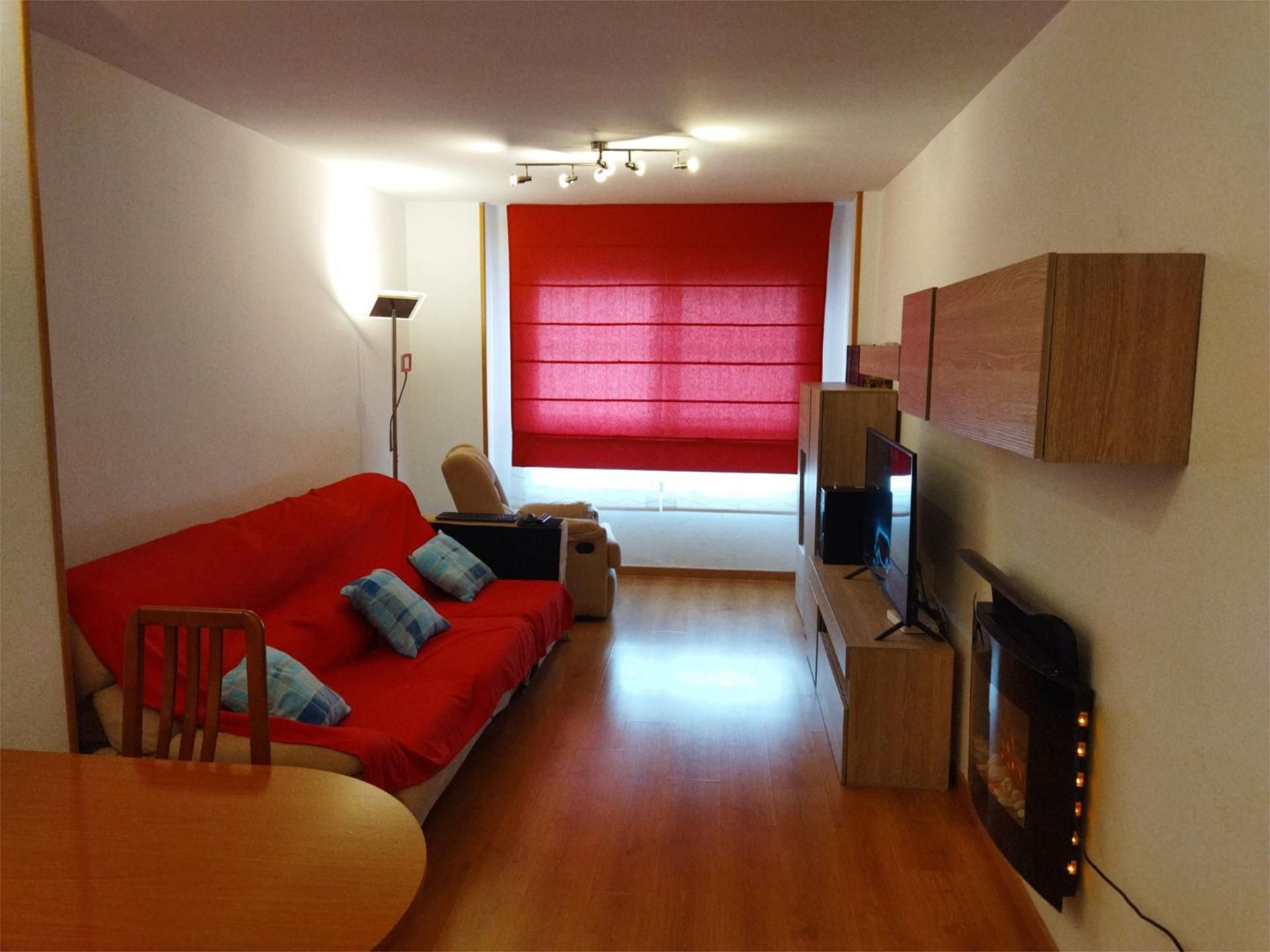 Living room of Flat for sale in Ciudad Real Capital  with Heating, Parquet flooring and Swimming Pool