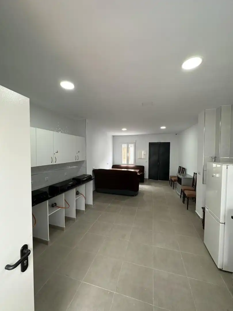 Casa adosada per a compartir en Rociana del Condado amb Terrassa, Moblat i Forn