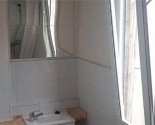 Bathroom of Flat to rent in Alcoy / Alcoi  with Terrace and Balcony