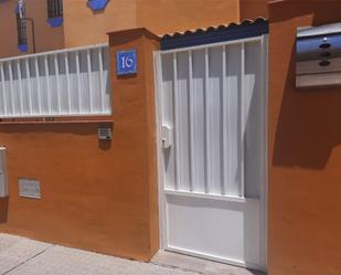 Exterior view of Single-family semi-detached for sale in Sierra de Yeguas  with Private garden, Storage room and Swimming Pool