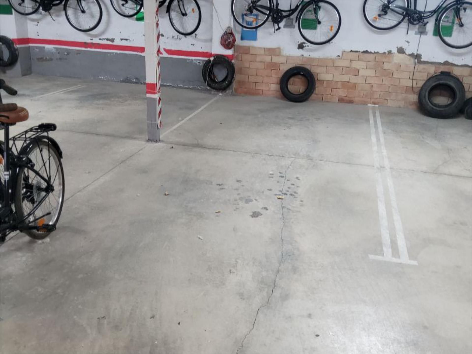 Parking of Garage to rent in Las Pedroñeras   