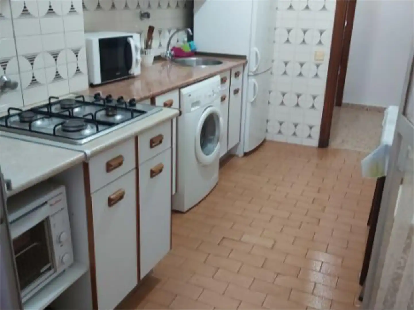 Kitchen of Flat for share in Benavente  with Heating, Furnished and Oven
