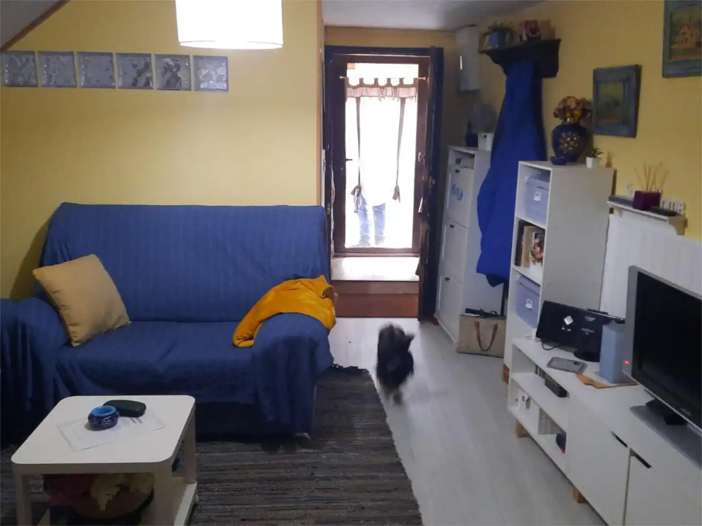 Casa adosada en venta en Barrio la Rendona, 20, Nava Sala de estar de Casa adosada en venta en Nava con Calefacción, Amueblado y Parking comunitario