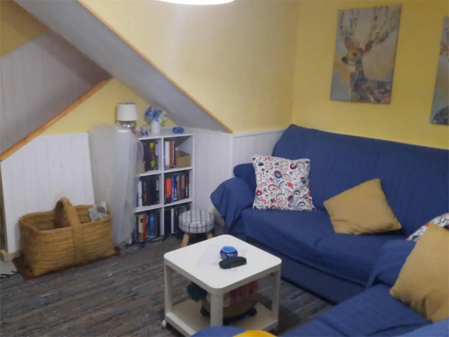 Casa adosada en venta en Barrio la Rendona, 20, Nava Sala de estar de Casa adosada en venta en Nava con Calefacción, Amueblado y Parking comunitario