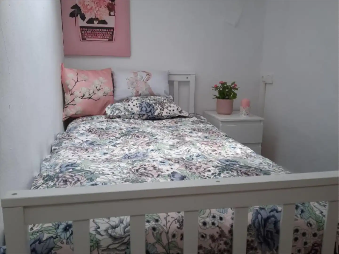 Casa adosada en venta en Barrio la Rendona, 20, Nava Habitación de Casa adosada en venta en Nava con Calefacción, Amueblado y Parking comunitario