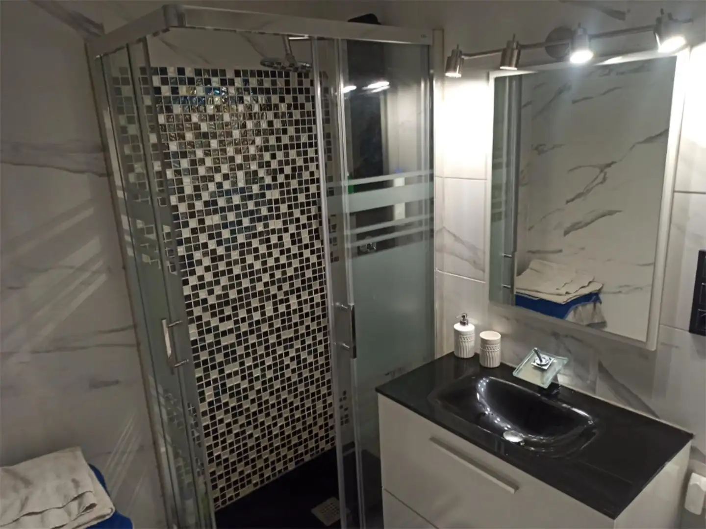 Baño de Piso para compartir en Madrid con Aire acondicionado, Calefacción y Parquet