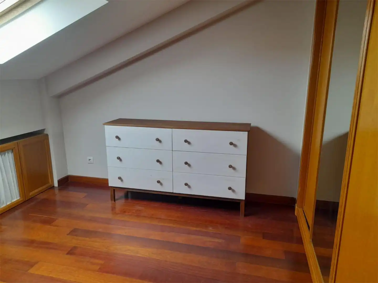 Schlafzimmer von Maisonette zur Miete in Gozón mit Heizung, Parkett und Möbliert