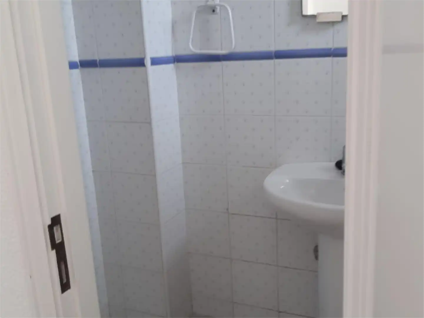 Flat for sale in Calle Bravo Murillo, 3, Triana Bathroom of Flat for sale in Las Palmas de Gran Canaria with Storage room and Video intercom