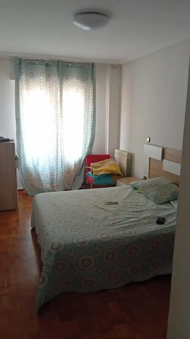 Schlafzimmer von Wohnung zur untervermieten in Valencia de Don Juan