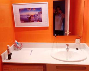 Bathroom of Flat to share in Valencia de Don Juan