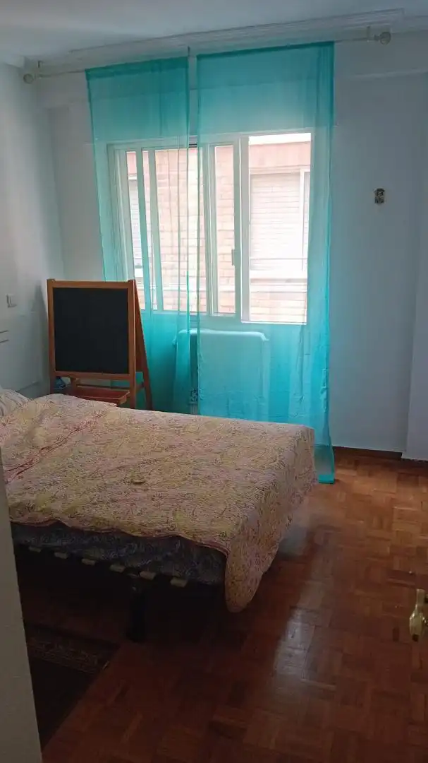 Schlafzimmer von Wohnung zur untervermieten in Valencia de Don Juan
