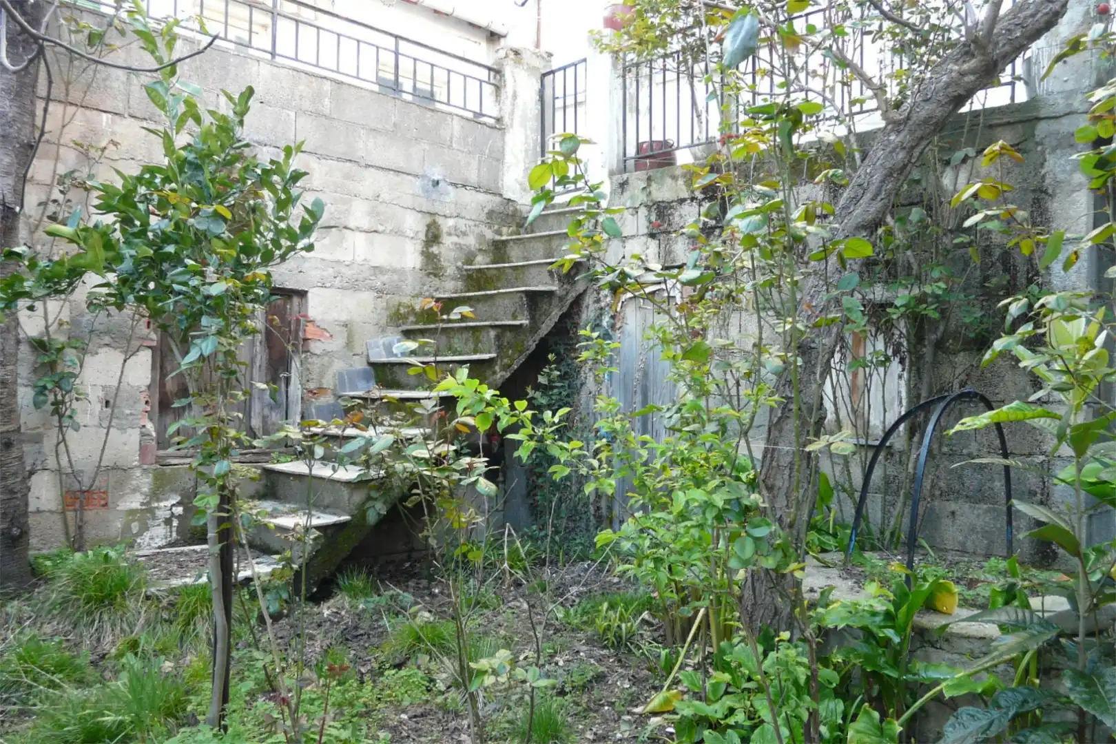 Casa o xalet en venda a Rúa Vigo, 1, O Barco de Valdeorras Jardí de Casa o xalet en venda en O Barco de Valdeorras amb Jardí privat, Terrassa i Traster