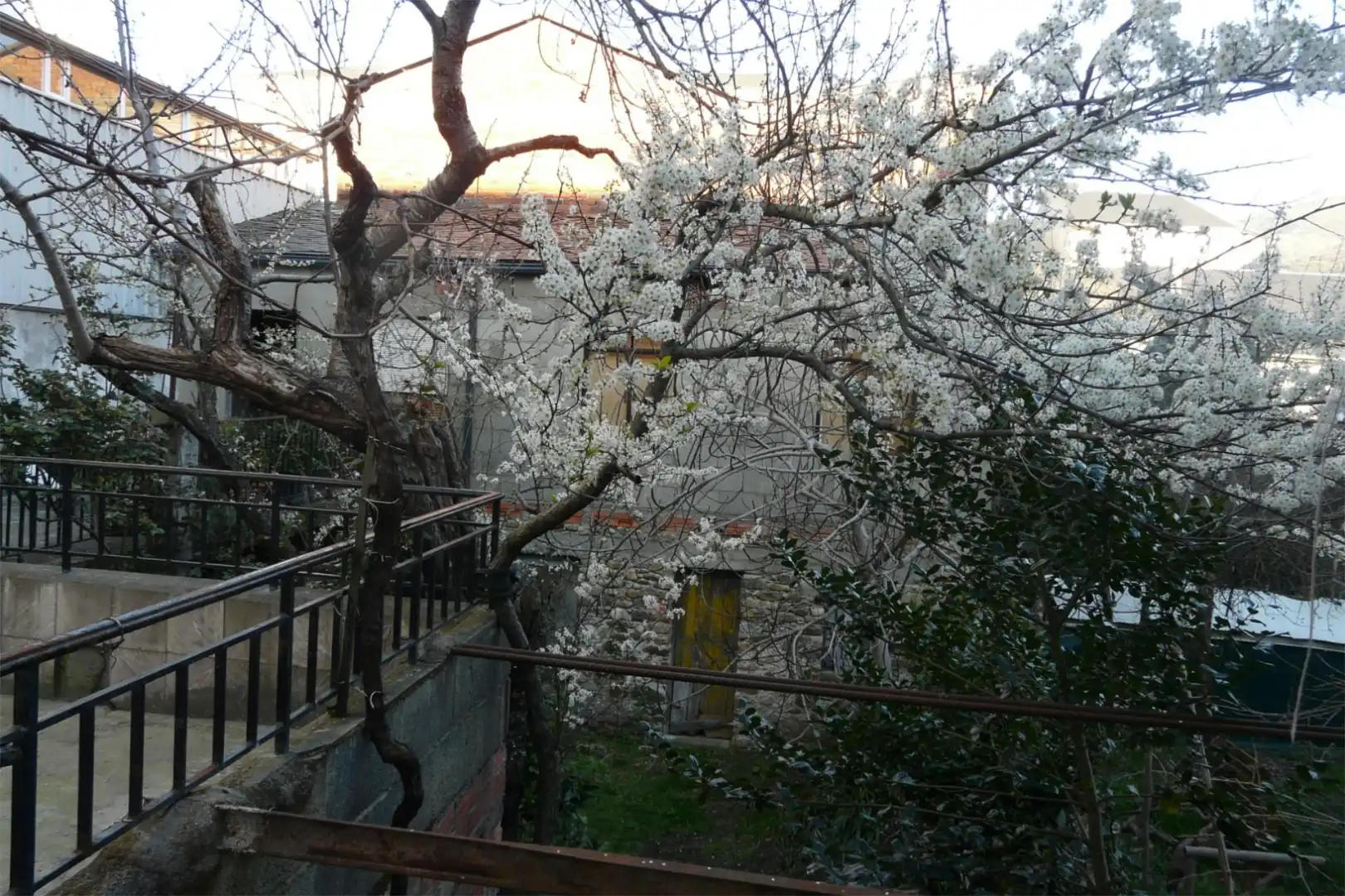 Casa o xalet en venda a Rúa Vigo, 1, O Barco de Valdeorras Jardí de Casa o xalet en venda en O Barco de Valdeorras amb Jardí privat, Terrassa i Traster