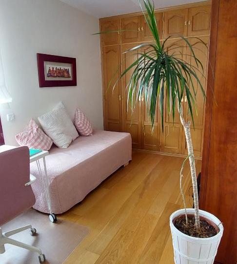 Photo 1 of Flat to share in Calle de Isabel Clara Eugenia, 50, Sanchinarro, Madrid