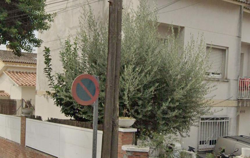 Casa adosada en venda a Carrer de Sant Jaume, 55, Parets del Vallès, Barcelona - imatge 1 Foto 1 de Casa adosada en venda a Carrer de Sant Jaume, 55, Parets del Vallès, Barcelona