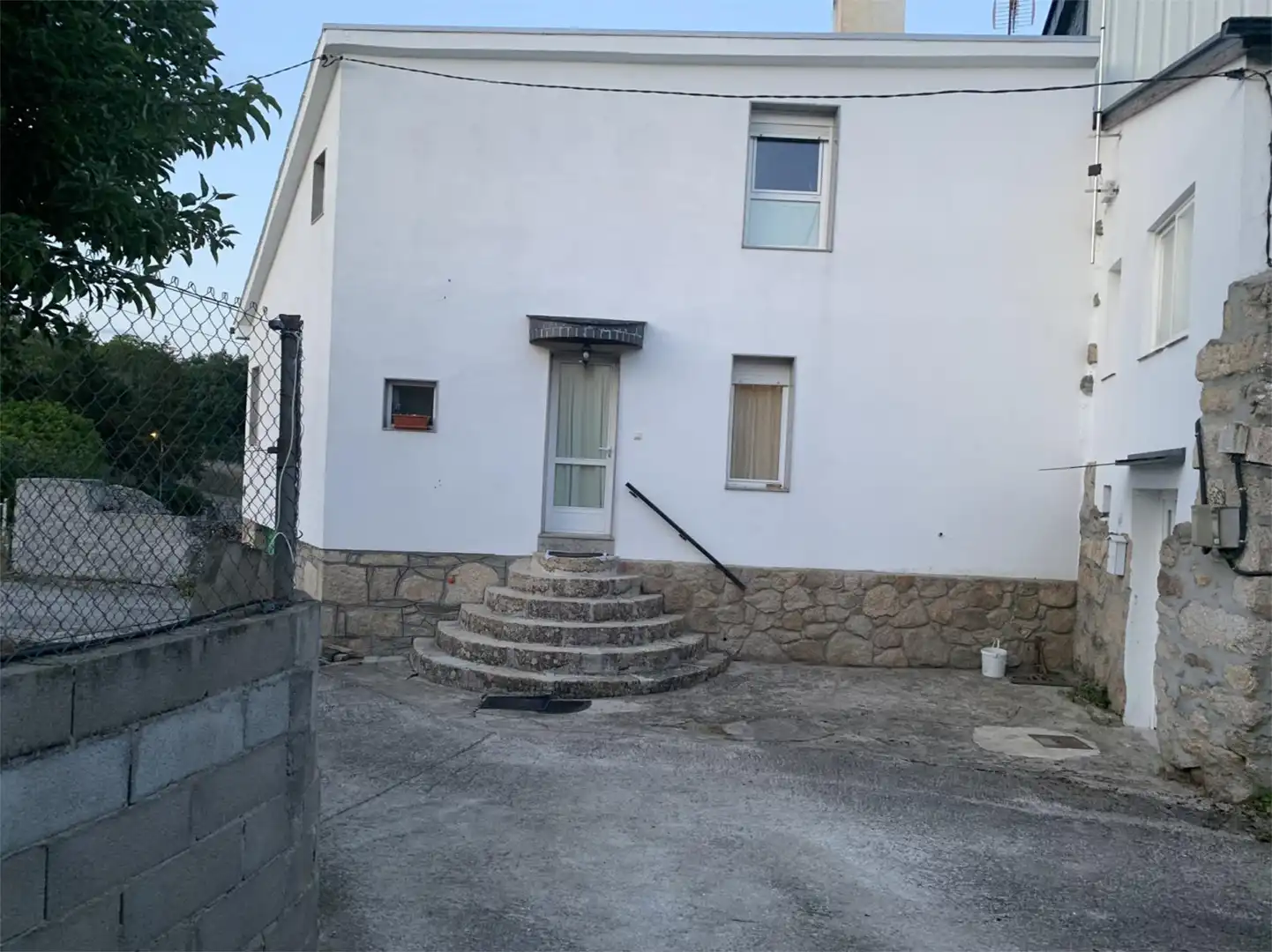 Casa o chalet en venta en Rua San Salvador, 9, A Pobra de Trives Vista exterior de Casa o chalet en venta en A Pobra de Trives con Jardín privado, Trastero y Amueblado