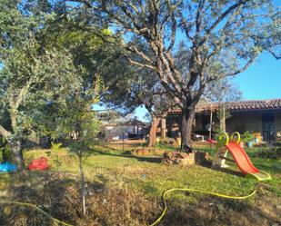 Jardí de Finca rústica en venda en La Codosera amb Aire condicionat, Terrassa i Piscina