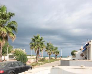 Außenansicht von Einfamilien-Reihenhaus miete in Els Poblets mit Klimaanlage und Terrasse