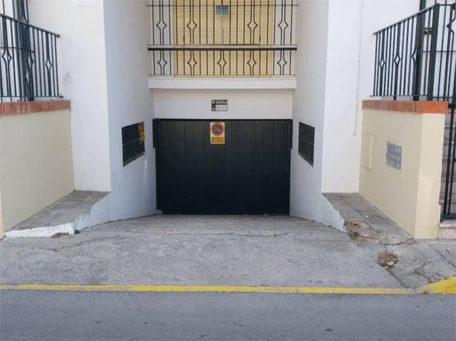 Garaje en Alquiler en Calle Divina Pastora, 13 en Playa de la Regla