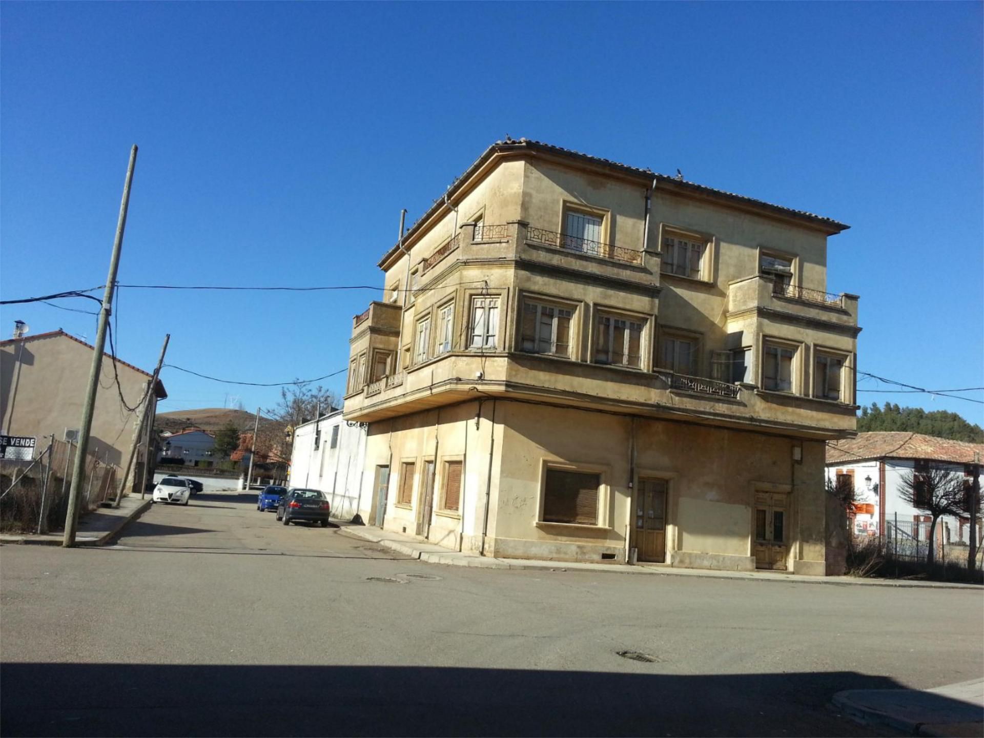 Exterior view of House or chalet for sale in Alar del Rey