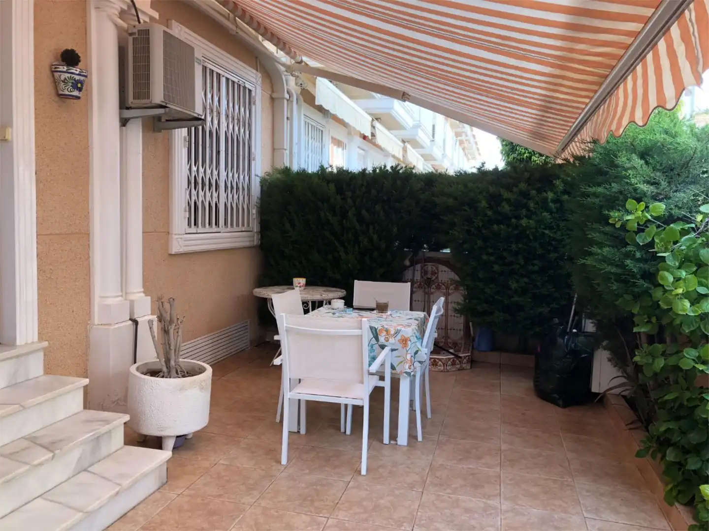 Casa adosada en venda a Calle Elda, 91, Playa Tamarit - Playa Lissa Terrassa de Casa adosada en venda en Santa Pola amb Aire condicionat i Balcó