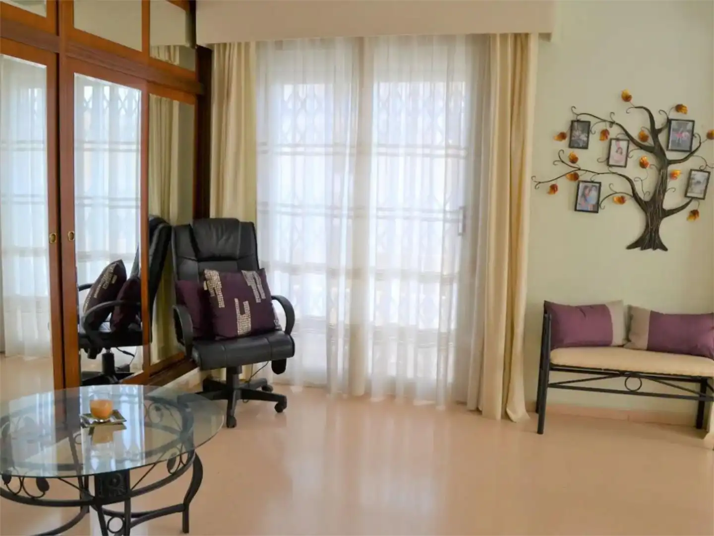 Casa adosada en venda a Calle Elda, 91, Playa Tamarit - Playa Lissa Sala d'estar de Casa adosada en venda en Santa Pola amb Aire condicionat i Balcó