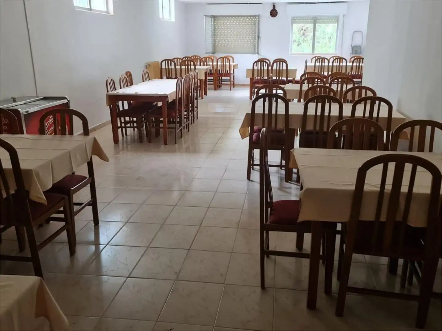 Geschaftsraum zum Verkauf in Travesía Asturias, 3, La Pola de Gordón Esszimmer von Geschaftsraum zum Verkauf in La Pola de Gordón mit Heizung und Möbliert