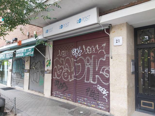 Local comercial en Alquiler en Calle del Corregidor José de Pasamonte, 21 en Marroquina