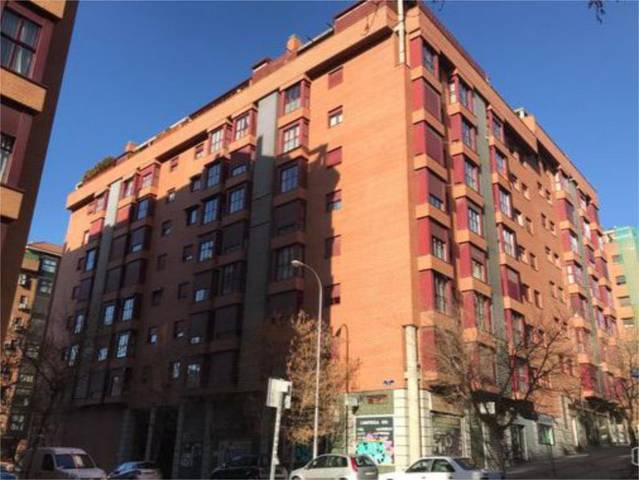 Garaje en Alquiler en Calle del Majuelo, 3 en Acacias