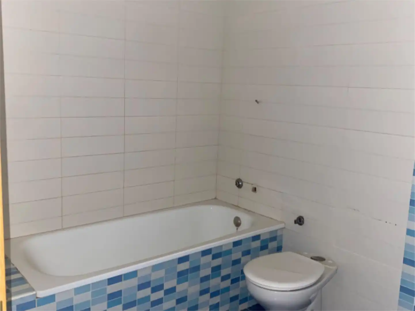 Bathroom of Detached homes for sale in Moral de Calatrava  with Terrace and Balcony