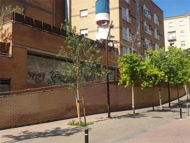 Local comercial en Alquiler en Carrer de Ramon Albó, 39 en Vilapicina i la Torre Llobeta