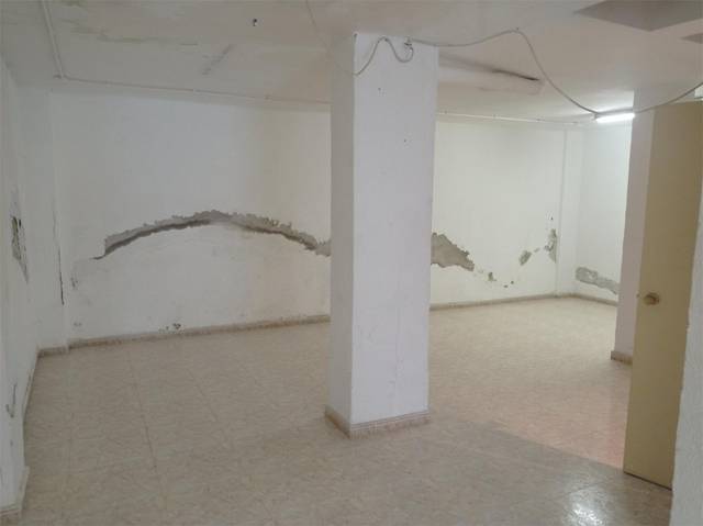 Local comercial en Alquiler en Calle Nou D'Octubre, 36 en Carolinas Bajas