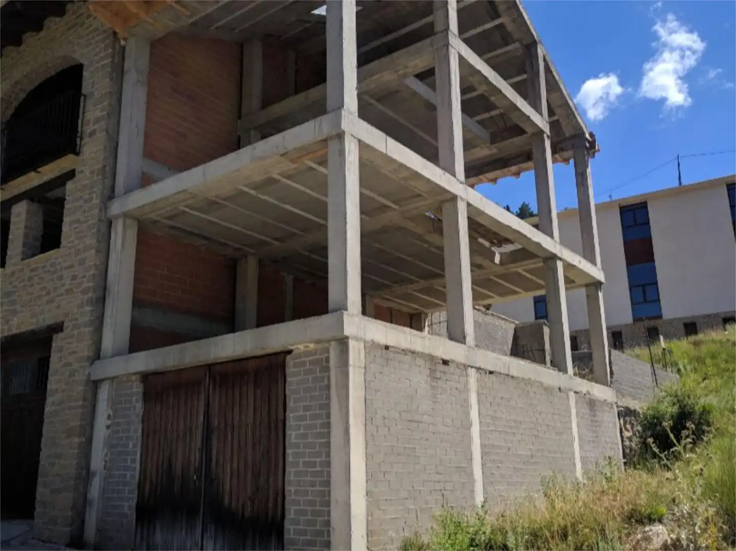 Land for sale in Linares de Mora Exterior view of Land for sale in Linares de Mora